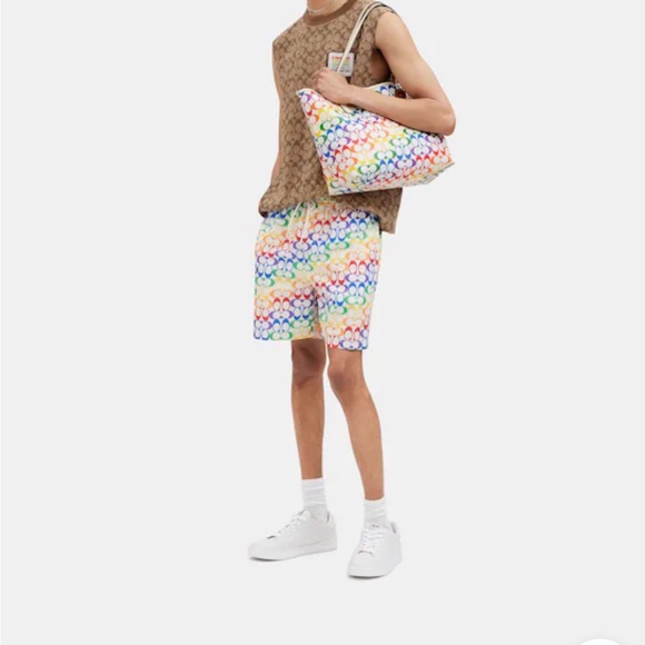 β€οΈπ§‘ππππ Reversible COACH CITY TOTE PRIDE β€οΈπ§‘ππππ - Picture 2 of 6